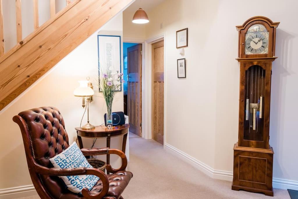 Spacious Home, Minutes Fom The Beach, Free Parking, Large Garden Area, Pets Welcome! Whitstable Bagian luar foto